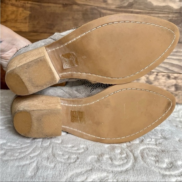 Jeffrey Campbell Asterial Booties Sz 8 Taupe Suede Star Studded Rock Western - Picture 16 of 16